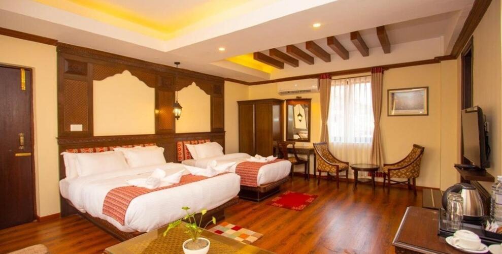 Deluxe Family Room